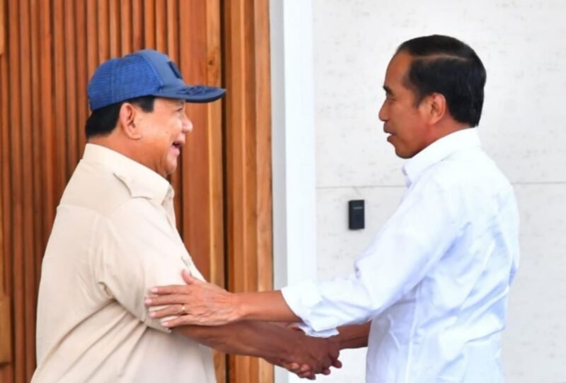 Presiden RI Joko Widodo bersama Prabowo Subianto. (Instagram.com/@prabowo)