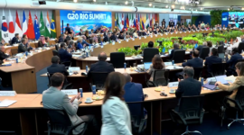 Presiden RI Prabowo Subianto saat berbicara di hadapan para pemimpin negara G20 di sesi pertama Konferensi Tingkat Tinggi (KTT) G20. (Dok. Tim Media Prabowo)