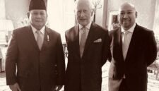 Presiden RI Prabowo Subianto foto bersama dengan Raja Inggris King Charles III.  (Instagram.com @Prabowo)