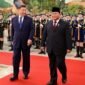 Presiden RI Prabowo Subianto menemui dan Presiden Republik Rakyat Tiongkok (RTT) Xi Jinping. (Facebook.com @Setkab RI) 
