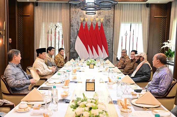 Presiden RI Prabowo Subianto  menggaet investor Qatar dalam penandatangan kesepakatan atau MoU investasi pembangunan 1 juta rumah untuk rakyat. (Facebook.com @Setkab RI)