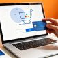 KONE menargetkan 5 juta peluang wirausaha dalam lima tahun melalui ekosistem e-commerce Indonesia. Model kepemilikan toko, pengelolaan terpadu, teknologi, dan transparansi menjadi bagian dari strategi pemberdayaan ekonomi digital. (Dok. Kreasi Dola AI)